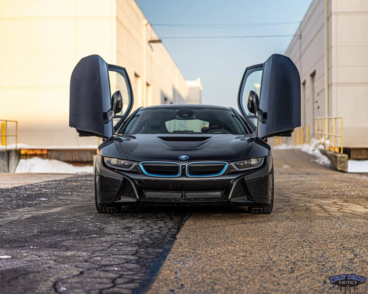 BMW i8 Roadster — gallery photo 4 of 6, Chicago exotic rental
