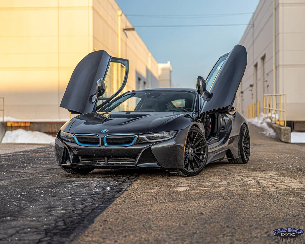 BMW i8 Roadster — gallery photo 5 of 6, Chicago exotic rental