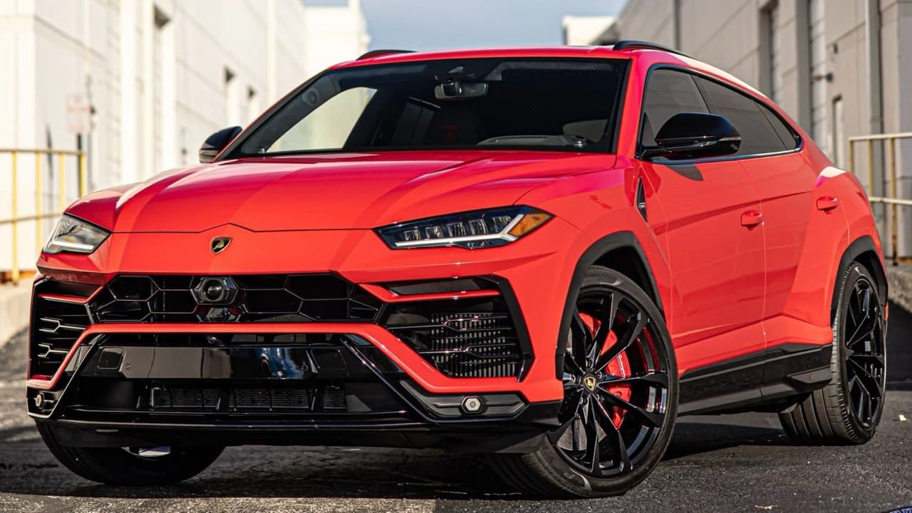 Lamborghini Urus (Rosso) — luxury rental from DDE Rentals
