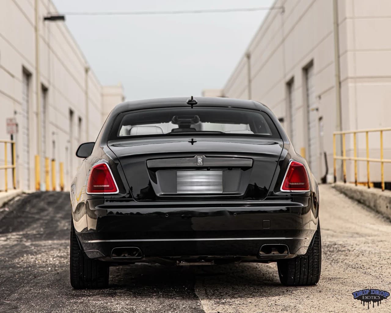 Rolls-Royce Ghost — gallery photo 4 of 5, Chicago exotic rental