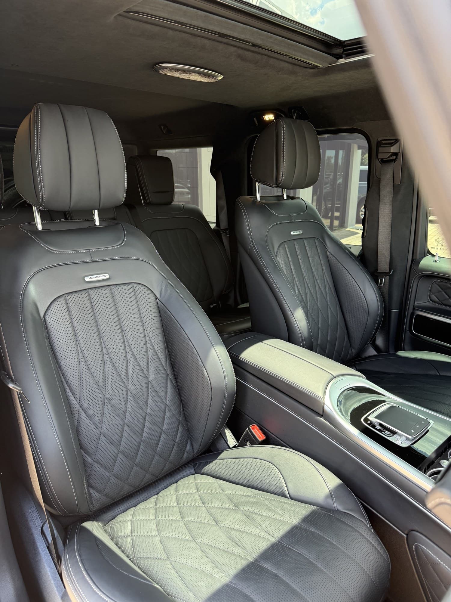 Diamond-quilted black Nappa leather AMG seats in the 2025 G 63